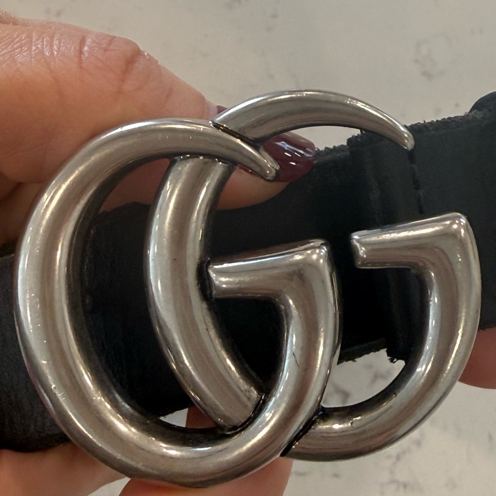 Gucci Black Belt with Silver GG Buckle - Picture 4 of 10